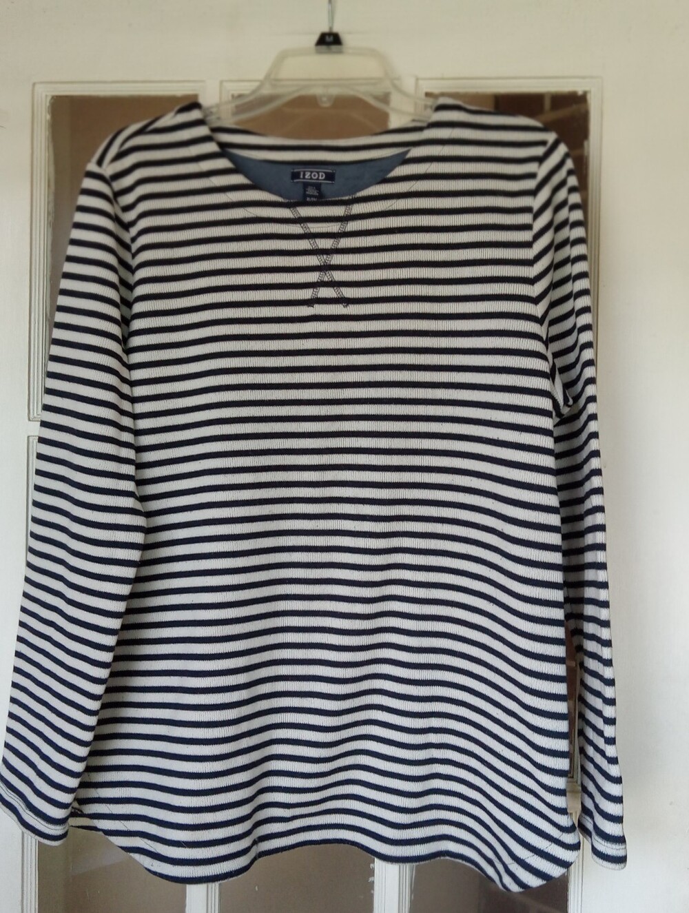 IZOD Black & White Striped Crewneck Sweater XL